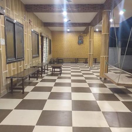 Radhe Krishna Villa Dhanwār Exterior foto